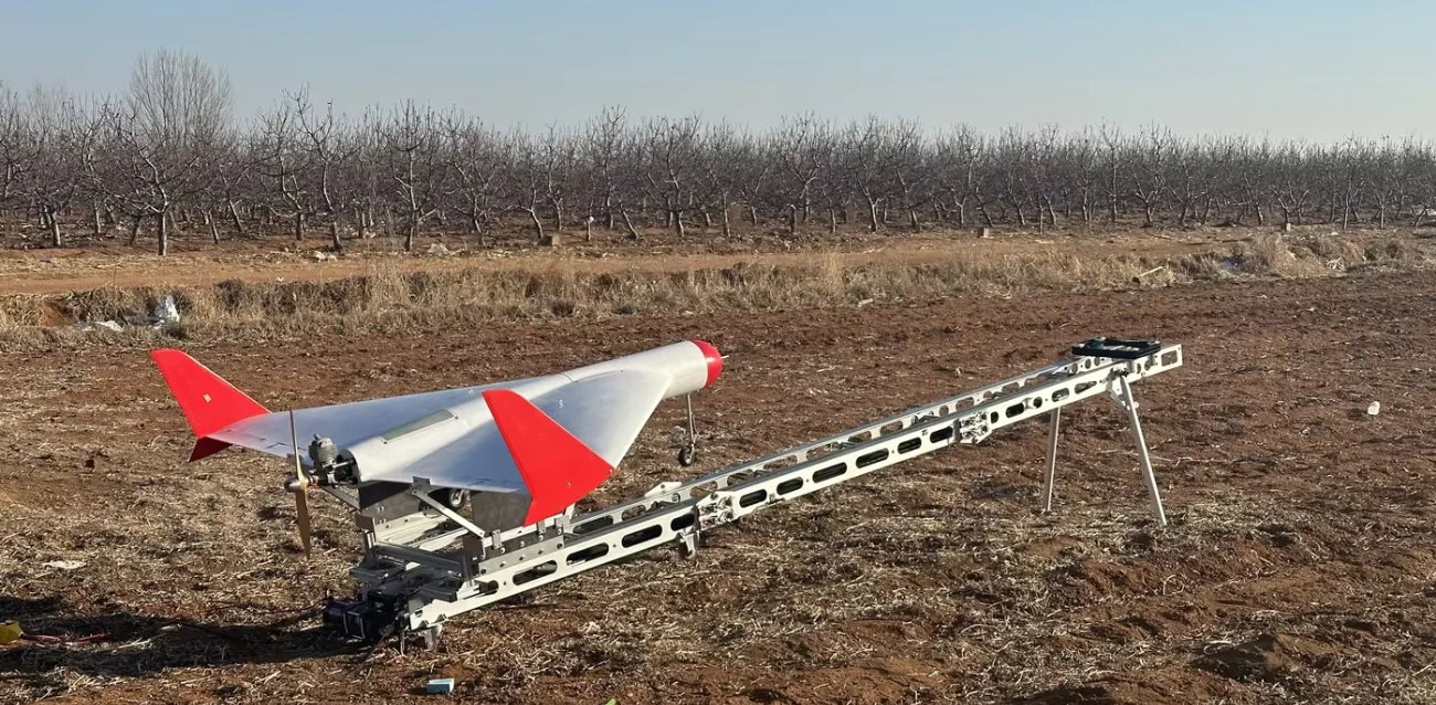 SKYEYE 2000MM catapult ejection rack in open field setting.